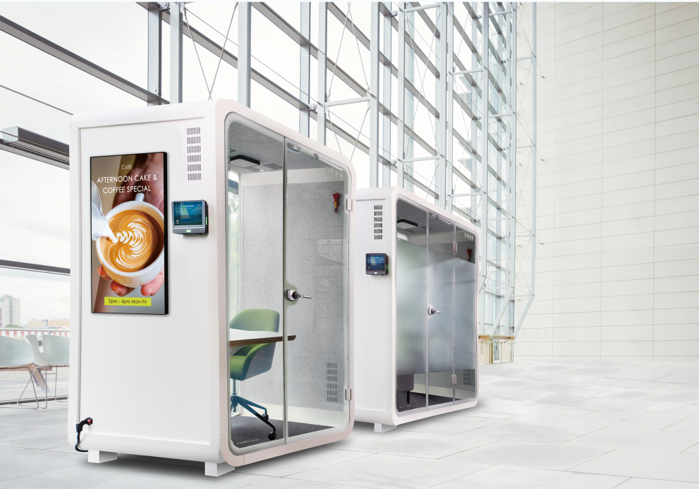 友達子公司達擎之智慧行動辦公艙，採用PDLC智慧調光玻璃設計，透過通電與斷電的電流切換，呈現透明與霧面效果，具節能降耗特性並兼顧隱私，確保資訊安全