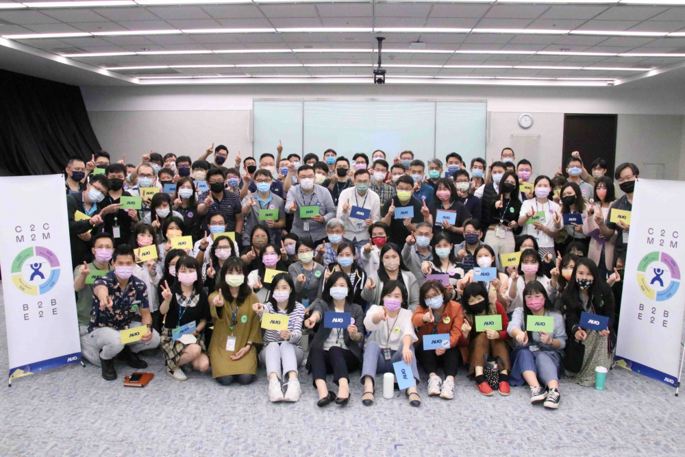 友達提供全球及集團輪調機會，支持同仁持續進修學習，致力為專業人才打造友善多元的職場環境